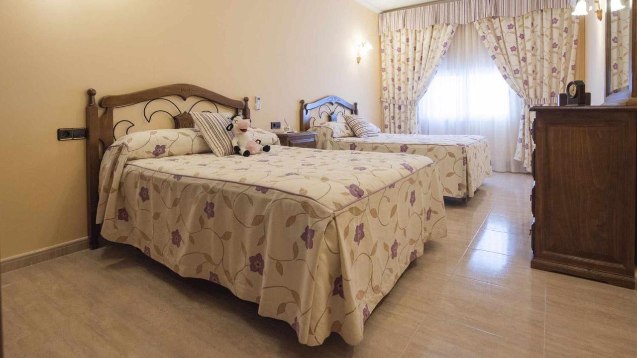 Villa Las Tres Hermanas Albarreal De Tajo By Toledo Ap Екстериор снимка
