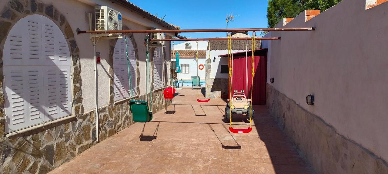 Villa Las Tres Hermanas Albarreal De Tajo By Toledo Ap Екстериор снимка