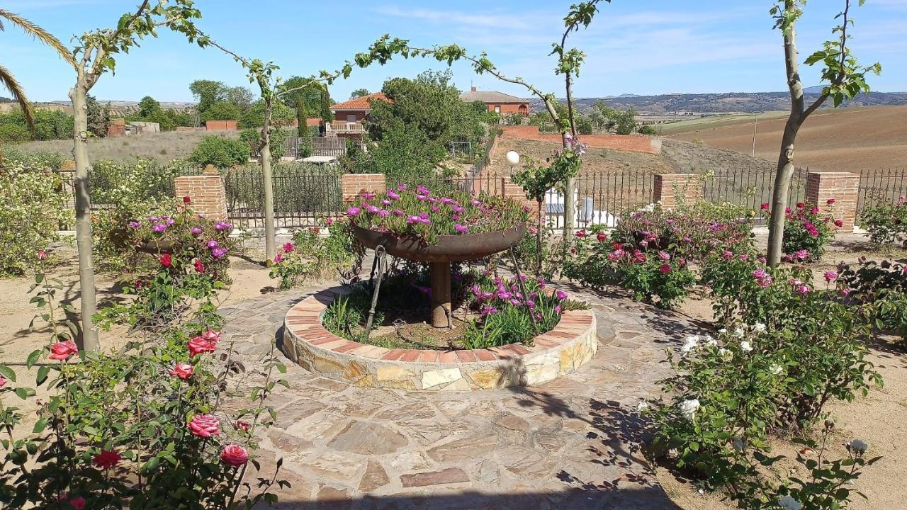 Villa Las Tres Hermanas Albarreal De Tajo By Toledo Ap Екстериор снимка